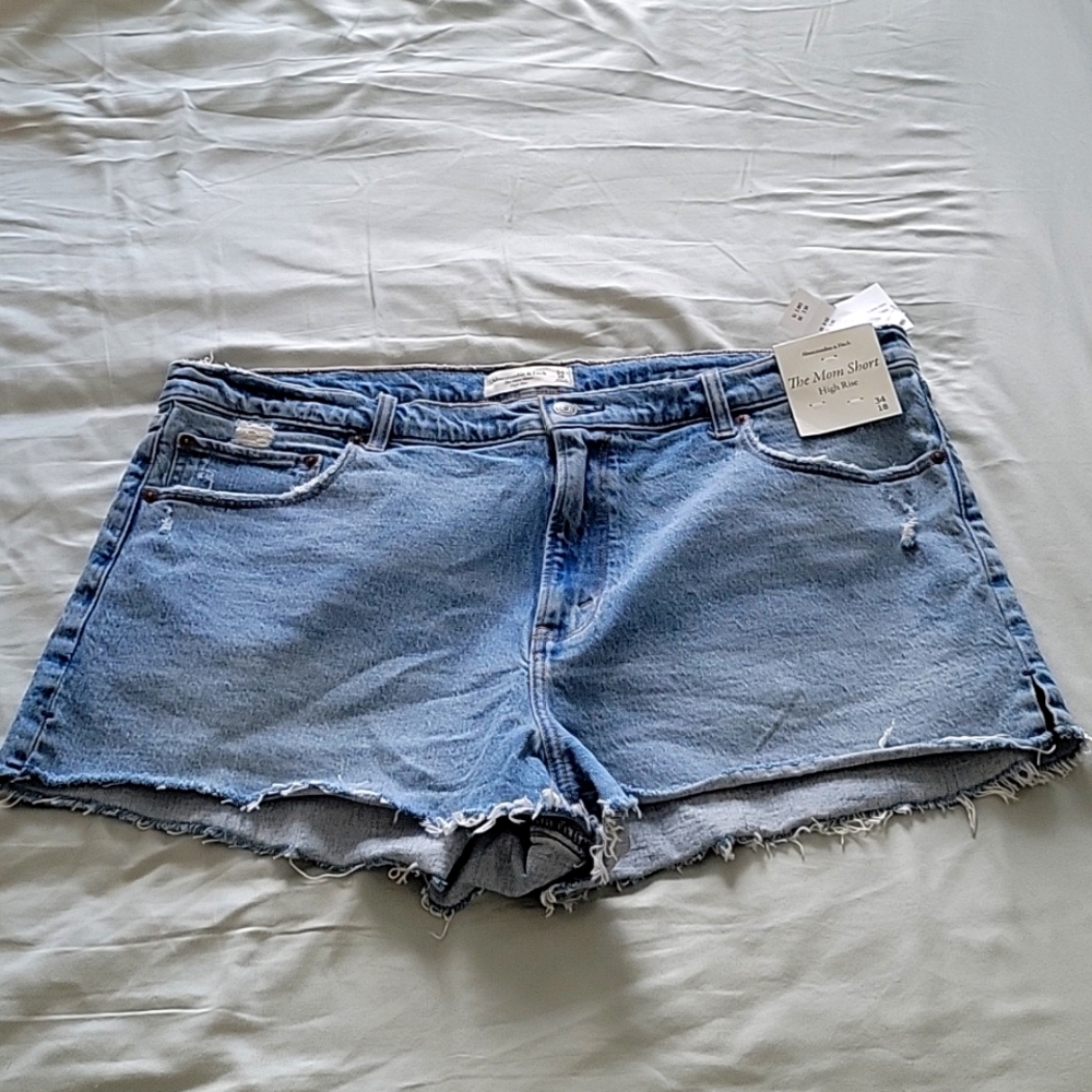 Abercrombie Mom Short 34